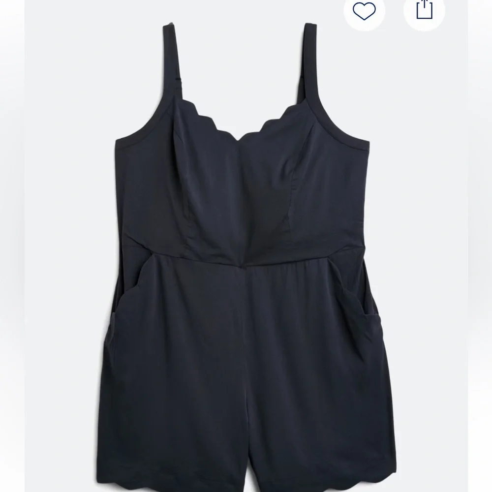 Beatriz Scallop Detail Plus Romper 2X - Picture 6 of 10